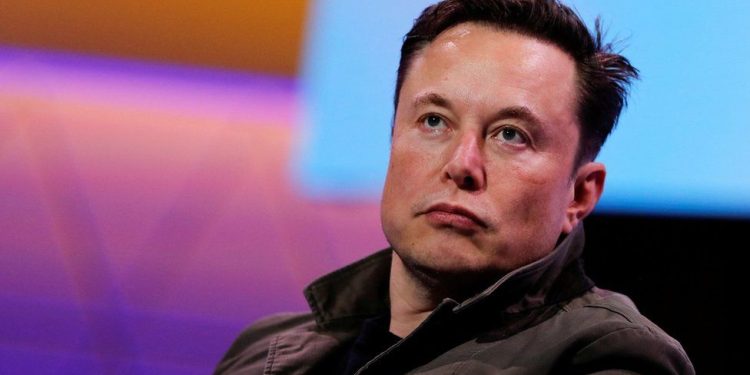 Elon Musk Sells $6.9 Billion Worth of Tesla Shares Amid Chances of a Forced Twitter Deal