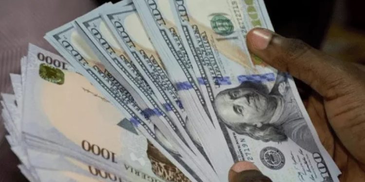 The Naira maintains its rate against the USD at N742/$1 in the parallel market.