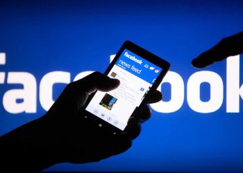 Facebook to roll out paid subscription.