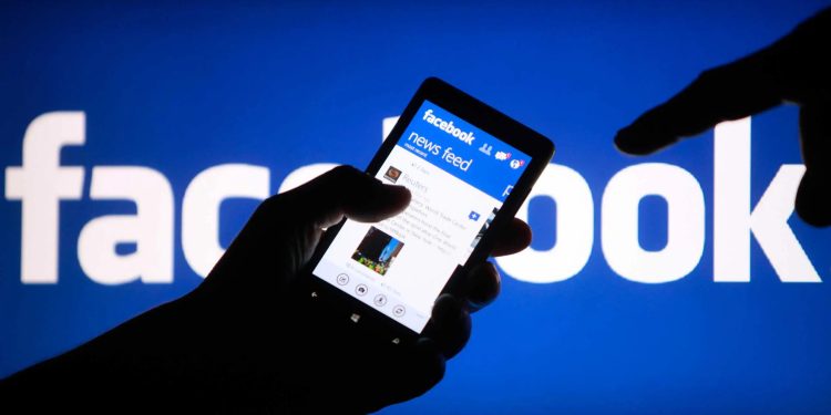 Facebook to roll out paid subscription.