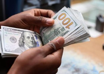 President of Kenya tells citizens to get rid of US dollars.