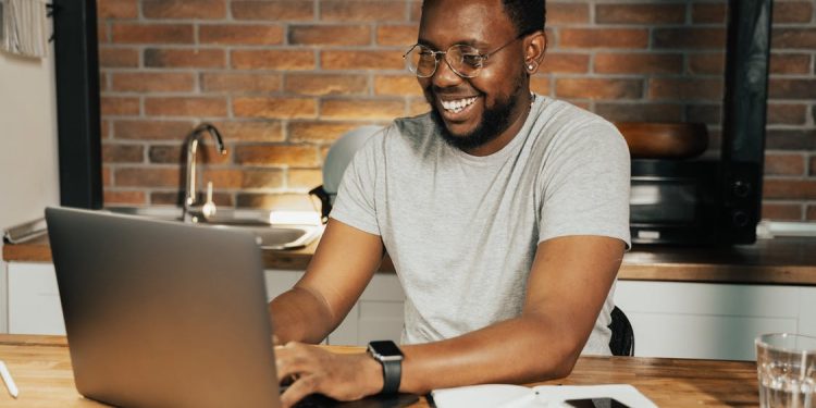 How to start a successful online business from scratch in Nigeria.