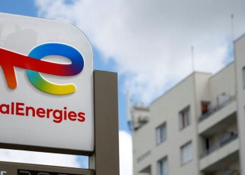 PacWest Bank Crashes 57% Amid Regional Banking Crisis