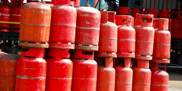 Cooking Gas Price Surges to N800/KG, Amplifying Hardships.