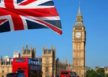 UK Economy’s July Contraction Sparks Diverse Interpretations Amid Multiple Contributing Factors