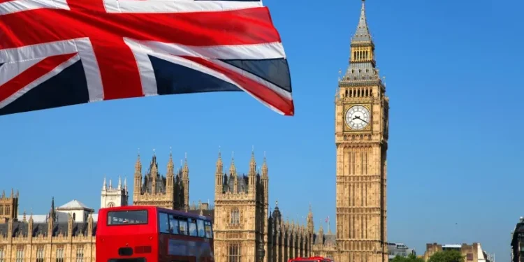 UK Economy’s July Contraction Sparks Diverse Interpretations Amid Multiple Contributing Factors