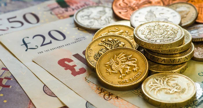 British Pound Faces Challenges as Worst Monthly Performance in a Year Unfolds