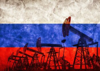 Russia sees oil and fuel exports down by more than 300,000 bpd in November